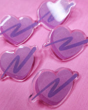 Load image into Gallery viewer, Glitter swoosh heart acrylic pin, Miss Jediflip collab, 90s badge fairy spank kei
