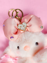 Load image into Gallery viewer, Hime gyaru bunny key chain trinket, sweet lolita bling bag charm