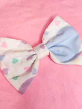 Load image into Gallery viewer, Pastel rainbow heart hair bow, kawaii fairy spank kei