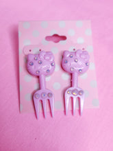 Load image into Gallery viewer, Pink kitty fork bling stud earrings