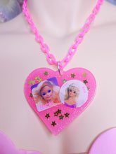 Load image into Gallery viewer, Pink resin heart 90&#39;s superstar doll chunky necklace