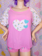 Load image into Gallery viewer, Pink raglan sleeve spank kei 90&#39;s rocking horse top, size 2X