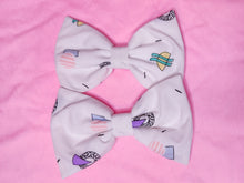Load image into Gallery viewer, 80s/90s memphis geometric print fairy kei hair bow