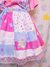 Load image into Gallery viewer, Patchwork 90&#39;s doll skirt, size 3X