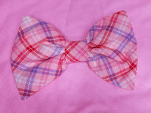 Load image into Gallery viewer, Pink plaid lovecore Valentine&#39;s Day hair bow