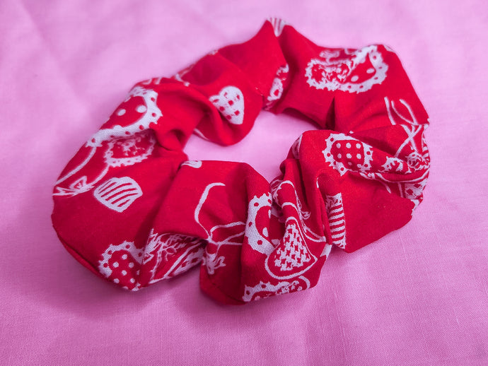 Red heart balloon lovecore valentine scrunchie, vintage fabric