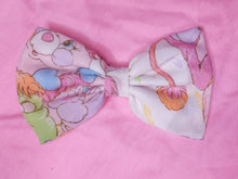 Load image into Gallery viewer, Popples upcycled 80&#39;s spank kei hair bow