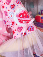 Load image into Gallery viewer, Pink dot lovecore spank kei maximalist boxy top, size XL