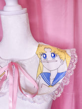 Load image into Gallery viewer, Sailor Moon detachable collar, fairy spank kei magical girl