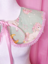Load image into Gallery viewer, Pastel green 80s unicorn detachable collar, fairy spank kei