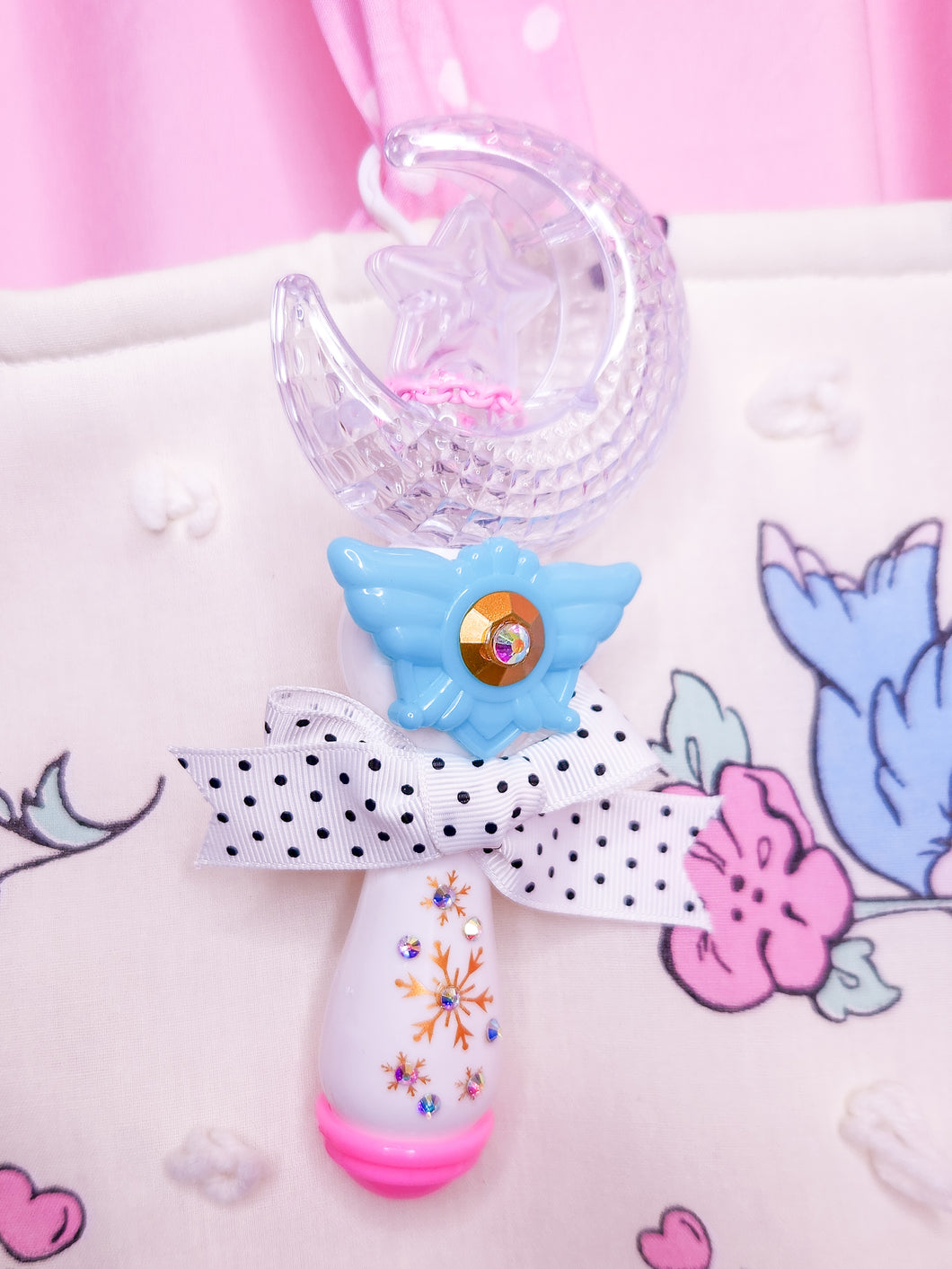 White magical girl moon wand bag charm key chain trinket, light-up decora rave
