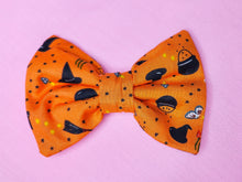Load image into Gallery viewer, Orange Halloween witch hat hair bow, creepy cute witchy goth fashion hair clip