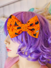 Load image into Gallery viewer, Orange Halloween witch hat hair bow, creepy cute witchy goth fashion hair clip