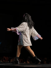 Load image into Gallery viewer, Mall curved window knit shirt dress, sequin applique carousel roller skate palm tree size XL