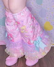 Load image into Gallery viewer, My Melody quilted legwarmers, iridescent pastel lace, fairy spank kei