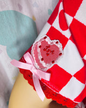 Load image into Gallery viewer, Red checkered Diet Coke boxy top, Valentine heart pad lock t shirt size XL Extra Large