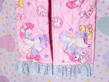 Load image into Gallery viewer, My Melody quilted  pink scarf