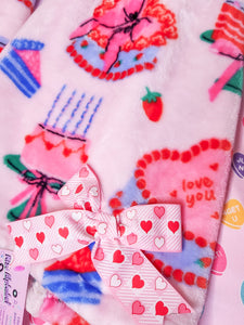 Lovecore heart cake legwarmers,valentine's day