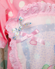 Load image into Gallery viewer, Pink polka dot carousel boxy top, 90s ruffle pastel rocking horse t shirt size Medium